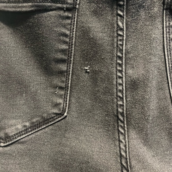 Old Navy Rockstar Ankle length Jeans - Picture 2 of 4